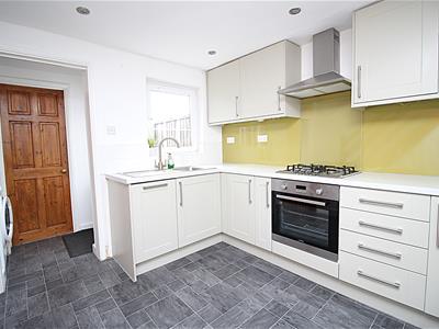 KITCHEN / DINER